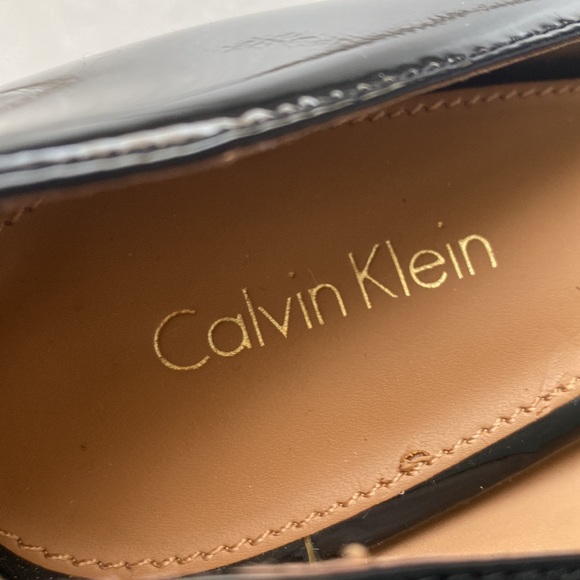 Brand new Calvin Klein Heels size 8 - Picture 3 of 3